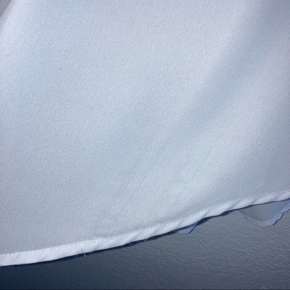 Torrid White w Black Trim Lace Up Neck Chiffon Sleeveless Tank Size 3 - Picture 8 of 8